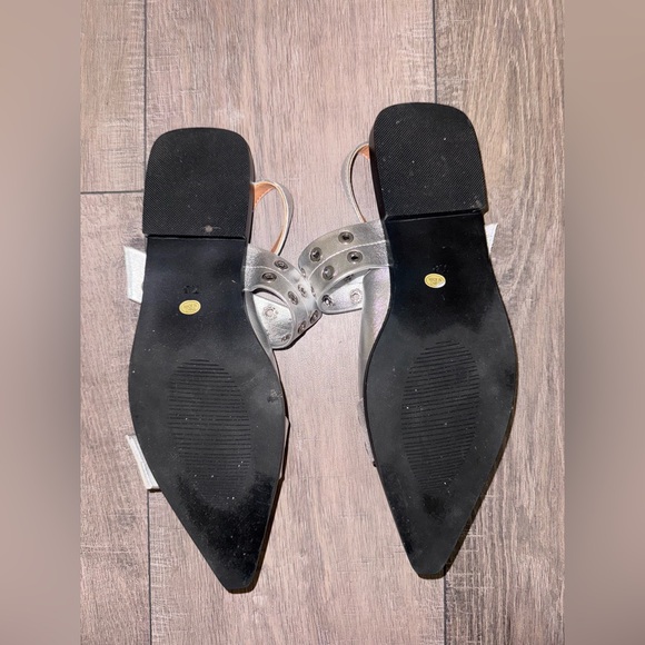 NWOT Amazon metallic silver Buckle Strap Women's flats 7.5 - Picture 4 of 4